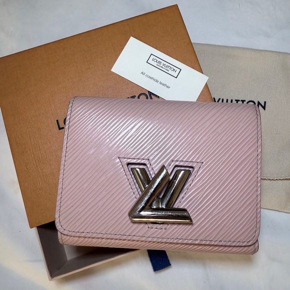 Louis Vuitton Handbags - Louis Vuitton Blush Pink Wallet